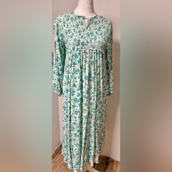 ZARA Basic Floral Smocked Maxi Dress Cottagecore  Prairiecore NWT 
Size Large - Picture 1 of 4